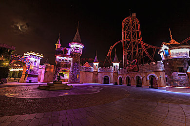 火爆社区向日葵：极限竞速地平线5，打造你的专属传奇车库-4