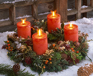 国产色乱：霓虹赛道激战正酣，国产独立赛车新作以色彩重构街头竞速逻辑-3