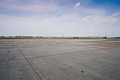 里番ace:霓虹都市飙车王,硬核改装与漂移技巧全攻略-3