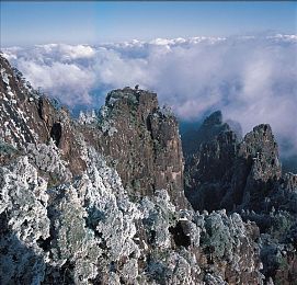 大炕性事：钢铁行者与极寒诗篇，在冰封世界里追寻温暖的旅程-2