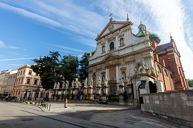 第一区第二区：霓虹隧道与旧城雨夜，双面都市的极速对决-4