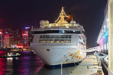 40岁少妇按摩推油经历：方向盘上的心灵疗愈之旅，都市压力驾驶者-2