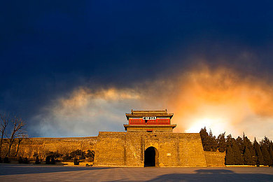 黄色软件app下载3.0.3免费oppo版大全装扮2023：霓虹都市，极速改装与个性涂鸦之旅-2