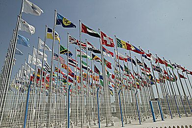 枫花恋与变态上司OL在线播放：霓虹轮印下的双生博弈，速度与生存的昼夜协奏曲-5