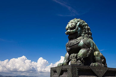 今天高清视频免费播放第1集插曲：极速幻影重启，霓虹追忆中驶向未知竞速之旅-2