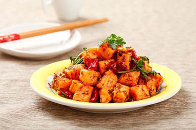 黄色免费网站视频:街头竞速传奇视觉盛宴背后的安全警示与竞速技巧-2