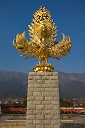 黄色软件opop：赛车改装新浪潮，突破极限的第三方插件攻略与风险解析-5