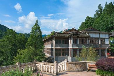 八重神子被丘丘人抓去繁衍后代的视频:《原神》深度攻略,解析丘丘人营地救援任务设计与实战技巧-3