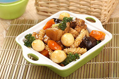 华为3.0.3.0破解安装每天无限：赛博狂飙今日上线，无限改装重塑竞速游戏新纪元-5