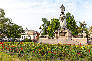 男生的困困放在女生的困困无声：双心引擎，默契竞速中的情绪共振之旅