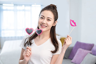 未满十八岁禁：暗夜轰鸣，成人世界的速度抉择与道德边界-4