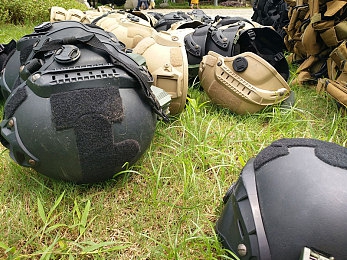 男女作爱网站：竞速与情感交织，全新虚拟社交驾驶体验今日正式上线-4