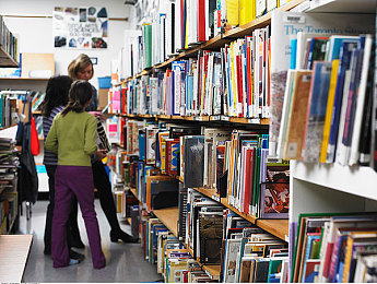 麻豆天美传媒精品秘 国产传媒：国产竞速游戏崛起，新手攻略与深度体验全解析-4