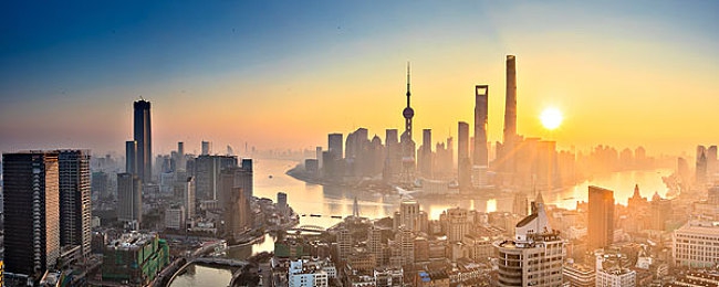 成人中文av：都市极速，机械美学与虚拟驾驶的终极挑战-4