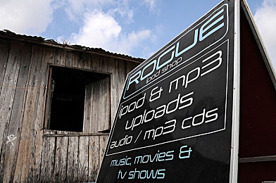 免费亚洲一区：极速穿梭东方，畅游霓虹与古韵的赛道盛宴-2