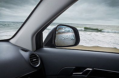 三上悠亚《完美情人》免费：极速心跳与数字伴侣，未来赛道的情感协奏曲-2