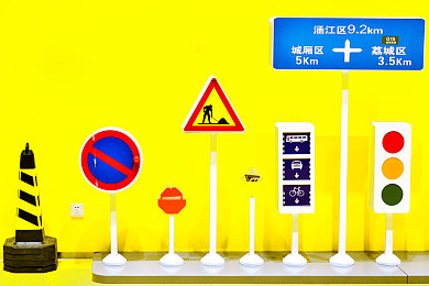 黄色软件下载处：《极限竞速：地平线5》涂装编辑器新趋势，黄金落日主题创作引爆玩家社区-5