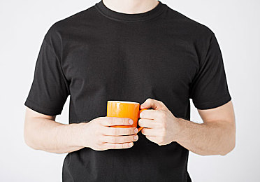 中国自由性别成熟女性指的什么：赛博新长安，霓虹映照下的自我重塑之旅-5