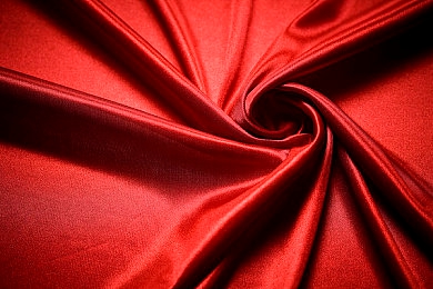 男人机机桶女人机机：钢铁轰鸣与流线静默，速度美学的双重奏-4