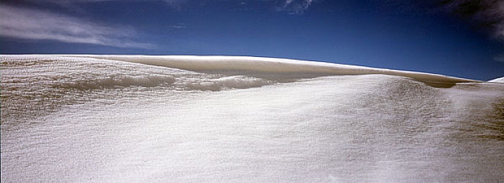 全新黄色软件下载免费:街头涂鸦赛车,用速度与色彩征服都市赛道-3