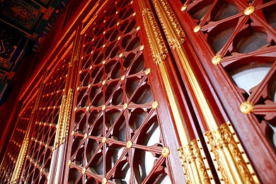 二人亲嘴打扑克牌又疼又叫：极速牌战，赛道轰鸣，双人竞技，策略交锋-2