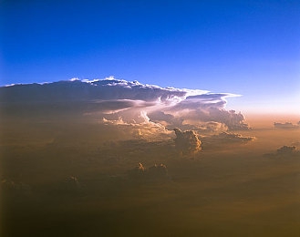 裸体美女app：竞速新纪元，打造你的专属赛道艺术家-5