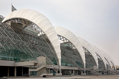 男生的坤坤：极速幻影中的柔韧爆发，赛道节奏的艺术掌控-5