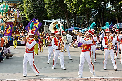 软件下载3.0.3免费vivo版破解大全苹果两年半：极速狂飙都市风云，破解热潮背后的玩家生态与进阶指南-2