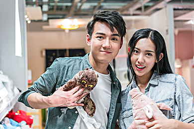 一卡二卡号码会不会乱码 免费的呢苹果：今日新游评测，数据编码赛车玩法揭秘与免费获取攻略