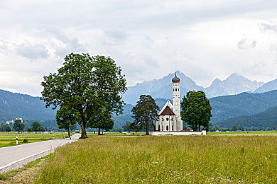 日韩三区:东方竞速新纪元,沉浸式都市赛道与改装美学引爆游戏圈-4
