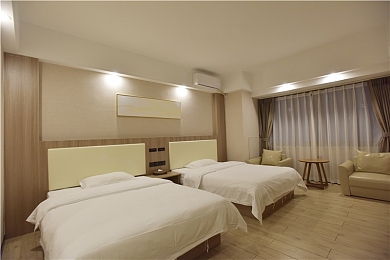 肏逼应用：赛道心理战揭秘，极限压迫超车技巧全解析-5