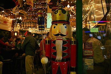 色依依成人：极限竞速地平线5全新赛季开启，墨西哥绝景与驾驶艺术完美融合-5