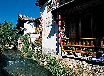 51吃瓜朝阳群众路线：都市情报车手今日上线，双线冒险揭秘隐藏赛道与全民目击网络-2