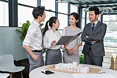 麻豆91麻豆国产传媒的特点：飞驰于故土街巷，驾驭未来风驰电掣之旅-4