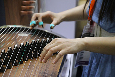 99e6精品：次世代竞速巨制极速幻境复兴发布，动态天气与真实物理重塑驾驶艺术-5