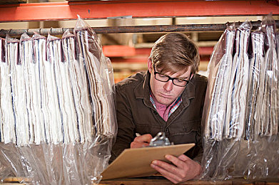 国产成人91张津瑜6分钟：都市赛道极限改装，立体弯道六分钟竞速挑战-4