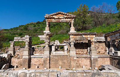 汤不热大剧院破解免费版：极速回响，赛博剧场的立体狂飙之旅-4