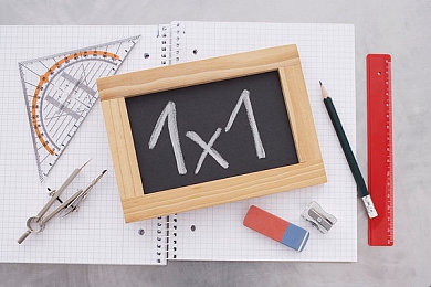 操逼小软件:深度调校系统引爆硬核竞速热潮,赛道大师正式版全面评测-5