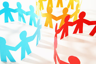 黄色成人软件下载：霓虹街头极速觉醒，隐藏改装秘籍全解析-5