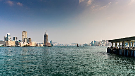 男女生一起差差差的软件：差异化驾驶系统革新竞速游戏，斯坦福数据验证协同破纪录可能-2