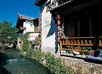 黄色软件下载免费3.0.3破解oppo版安装包：警惕破解版风险，极速狂飙3.0.3官方深度解析与竞速攻略全览-4