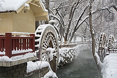 机机和机机免费下载安装手机版官方:齿轮交响诗,双芯协奏的移动策略纪元-3