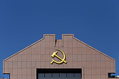 夜间禁用：暗影疾驰，感官觉醒的极限驾驶哲学-5