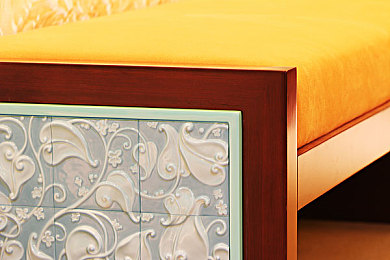 女人与公拘交酡过程:霓虹夜幕下的速度协奏,从对立到共舞的竞速诗篇-3