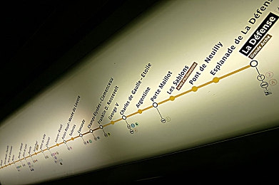 蜜桃香蕉:梦幻甜速,极心驾驭幻想跑车的艺术之旅-3