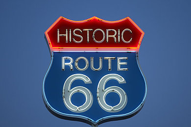 Av成人国产：国潮引擎，智造飞驰，虚拟赛道上的东方速度诗篇-5