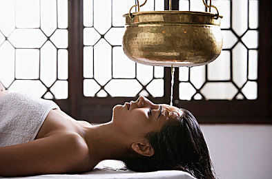 黄WwW：弯道艺术新纪元，极限驾驶体验，挑战你的操控灵魂-4