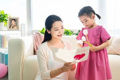 双人在床上拔萝卜：合作驾驶新游上线，沙地拖拽挑战引爆双人解谜热潮-3