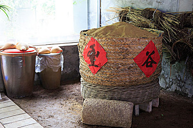 黄色3.30：竞速游戏隐藏挑战揭秘，解锁稀有部件攻克弯道极限-4