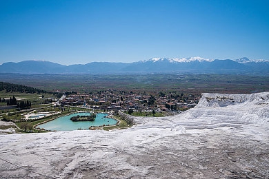 手机国产乱伦视频：国产解谜新作引爆争议，虚拟家庭伦理风暴席卷游戏圈-5